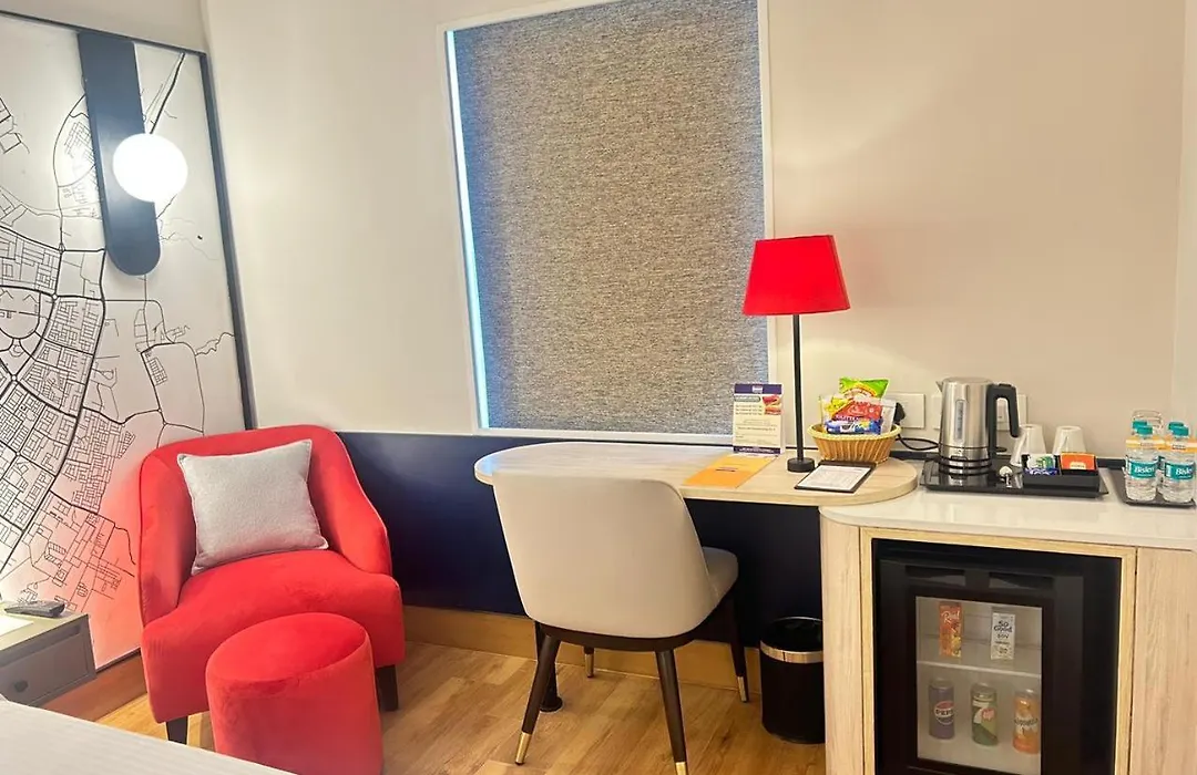 Hometel Chandigarh-1